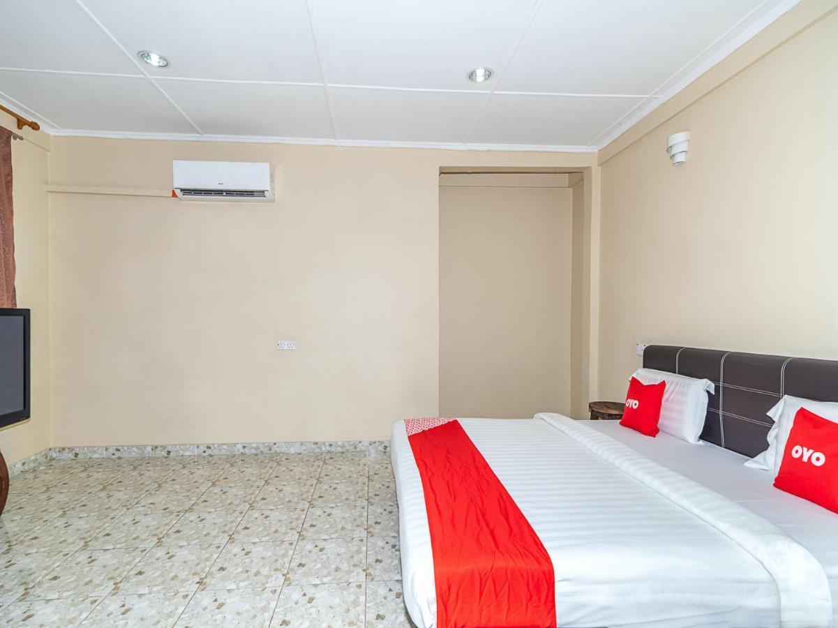 Oyo 89932 Dd Homestay Кота-Кинабалу Экстерьер фото